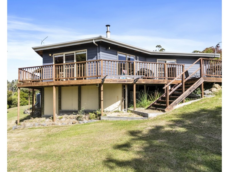 35 Tasmans Arch Road, Eaglehawk Neck TAS 7179