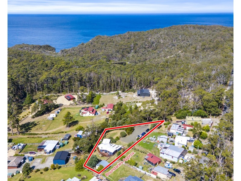 35 Tasmans Arch Road, Eaglehawk Neck TAS 7179