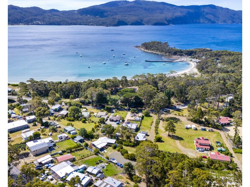 35 Tasmans Arch Road, Eaglehawk Neck TAS 7179