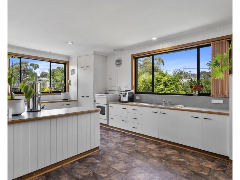 63 Carlton Beach Road, Dodges Ferry TAS 7173