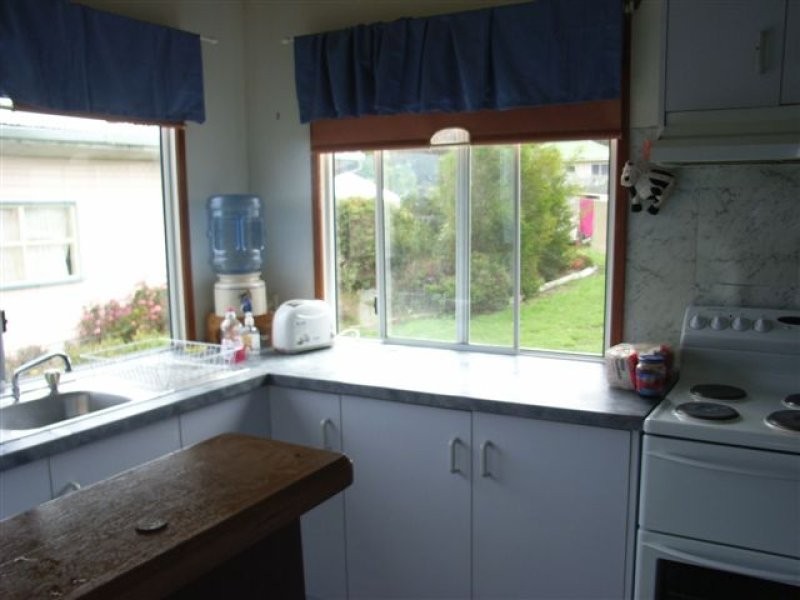6 Esplanade, Dunalley TAS 7177