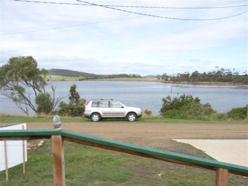 6 Esplanade, Dunalley TAS 7177