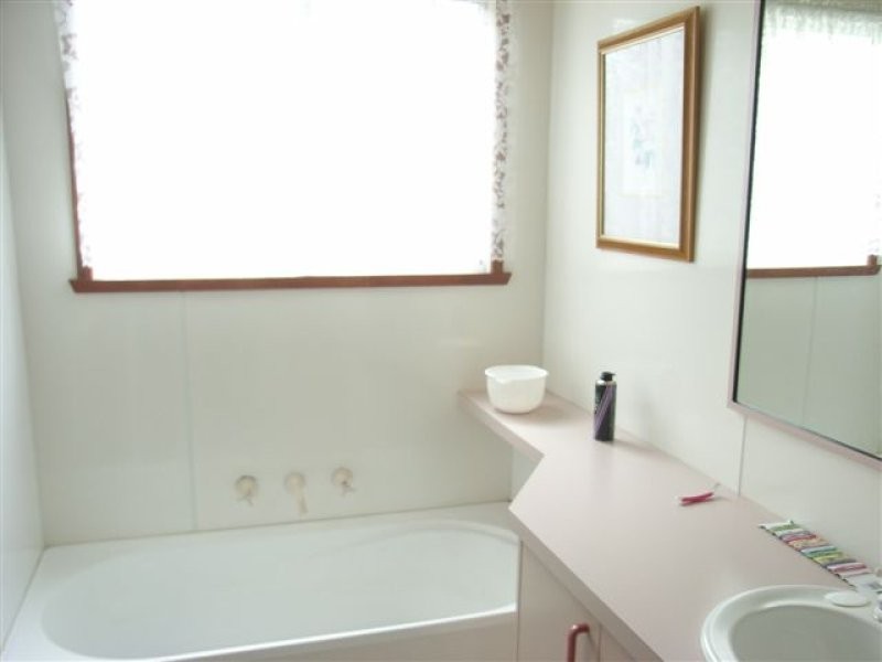 6 Esplanade, Dunalley TAS 7177