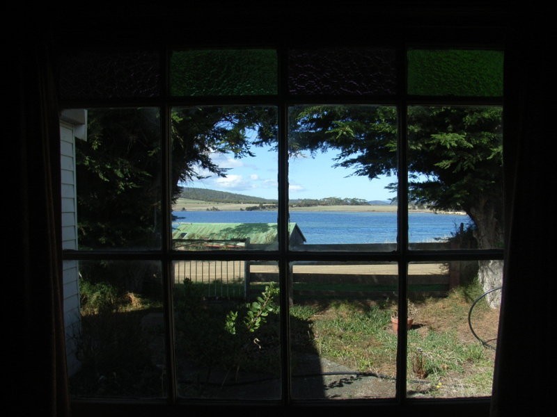 2 Esplanade, Dunalley TAS 7177