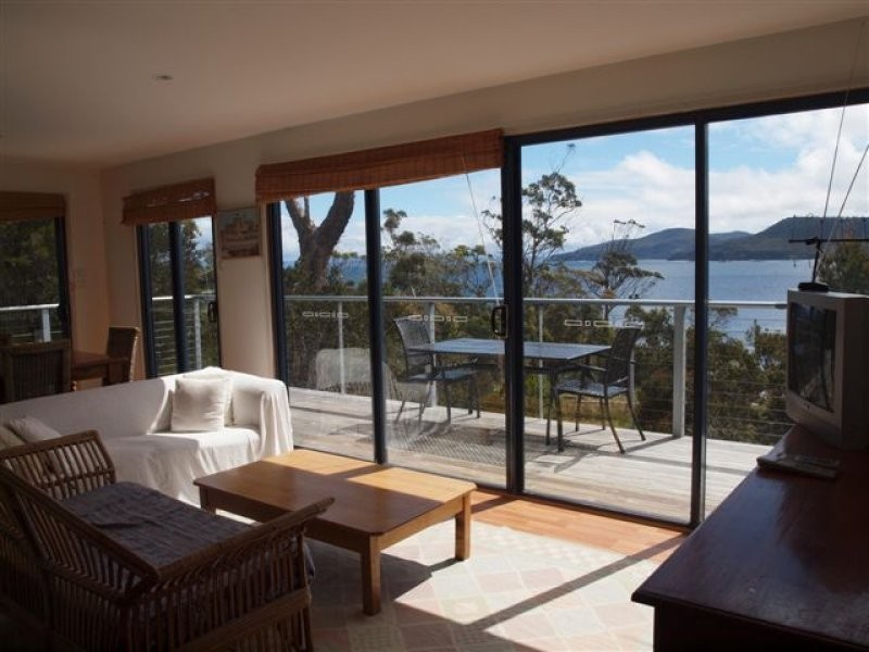 546 White Beach Rd, White Beach TAS 7184