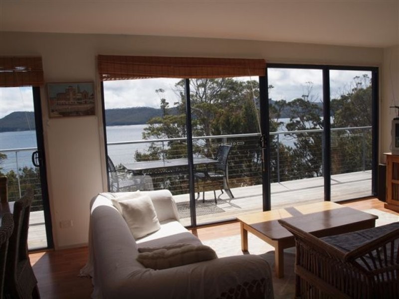 546 White Beach Rd, White Beach TAS 7184