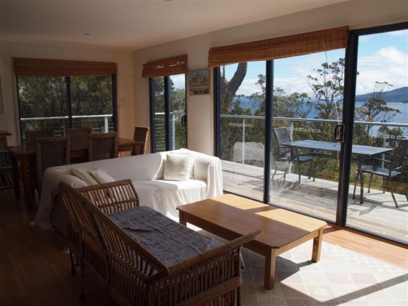 546 White Beach Rd, White Beach TAS 7184