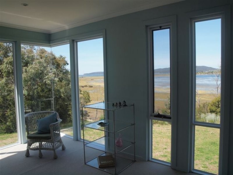 106 Bay Road, Boomer Bay TAS 7177