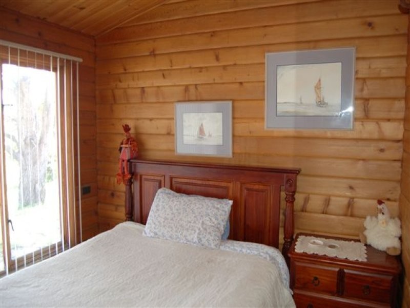 110 Jenkins Street, Premaydena TAS 7185