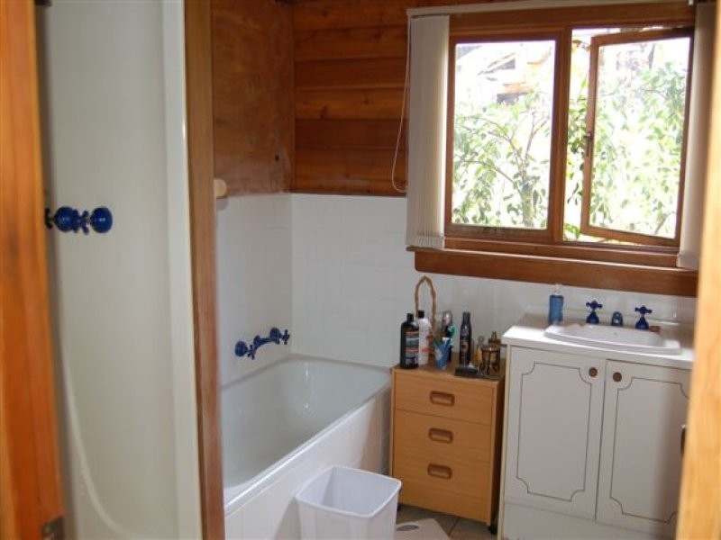 110 Jenkins Street, Premaydena TAS 7185