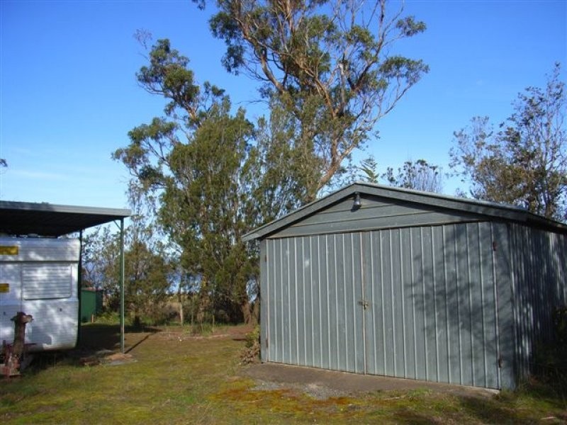 236 Bay Road, Boomer Bay TAS 7177