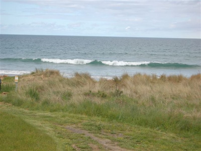 2/443 Pirates Bay Road, Eaglehawk Neck TAS 7179