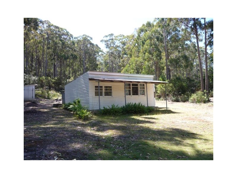 210 Old Jetty Rd, Eaglehawk Neck TAS 7179