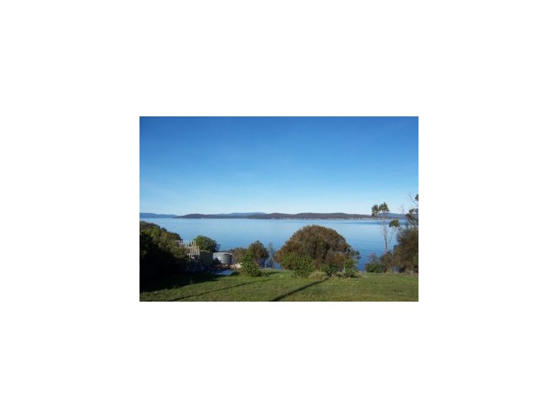 33 Linden Road, Primrose Sands TAS 7173