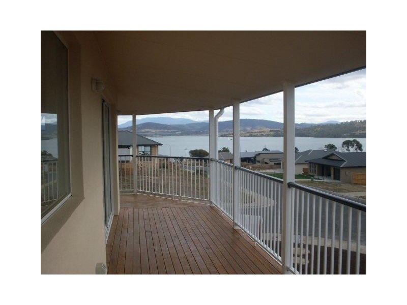 2 Abate Place, Midway Point TAS 7171