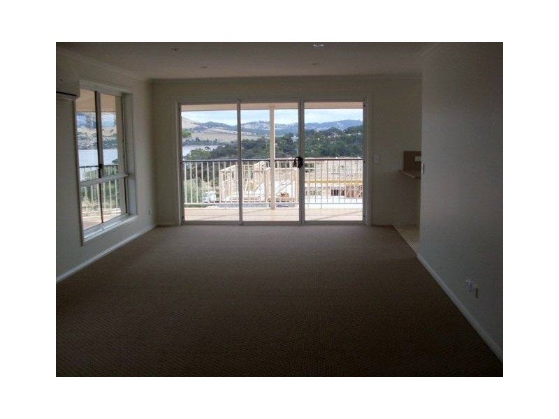 2 Abate Place, Midway Point TAS 7171