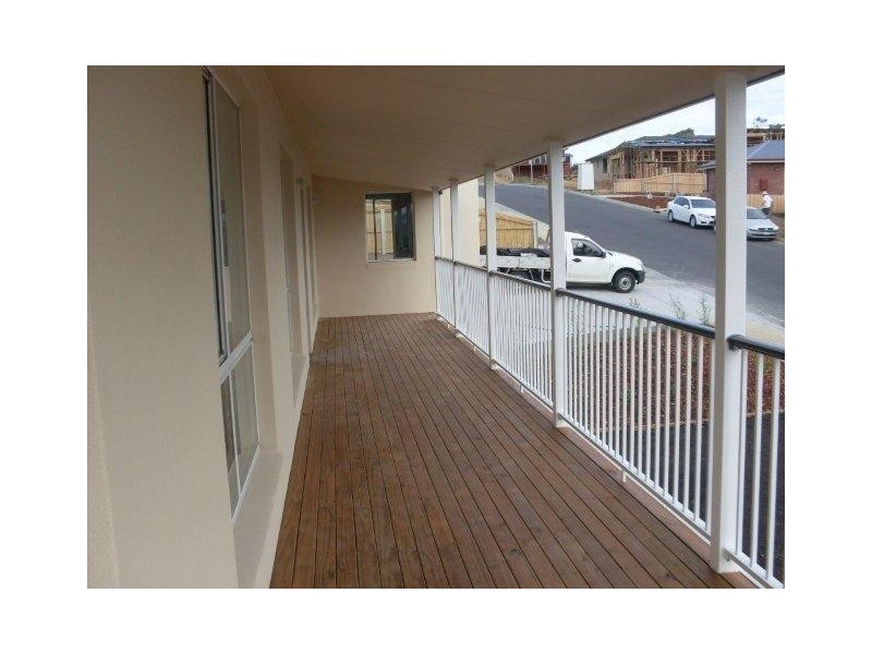 2 Abate Place, Midway Point TAS 7171