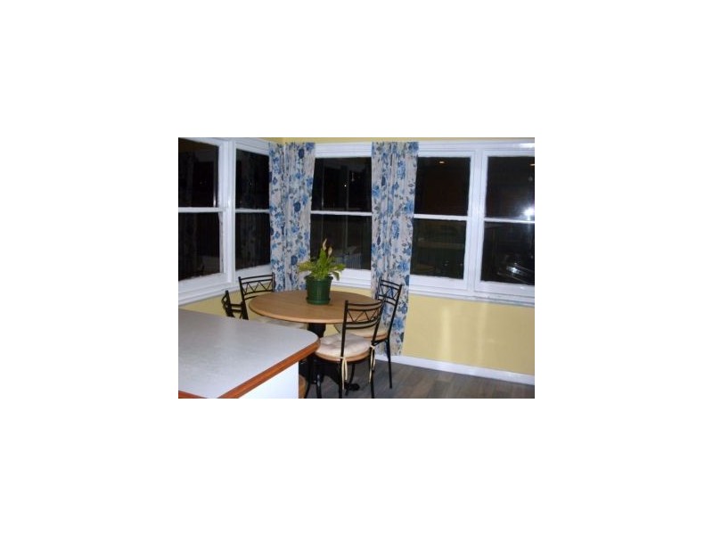 8 Cross Street, Midway Point TAS 7171