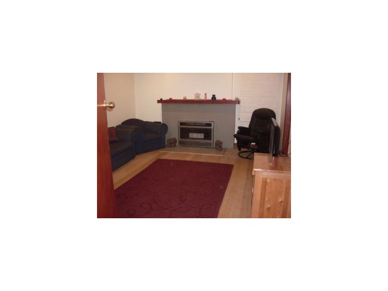 8 Cross Street, Midway Point TAS 7171