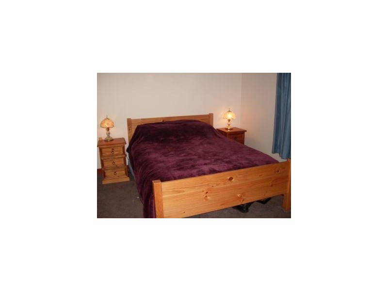 8 Cross Street, Midway Point TAS 7171