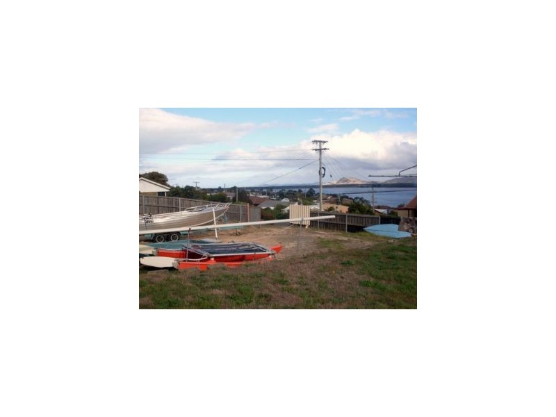 11 Honolulu St, Midway Point TAS 7171