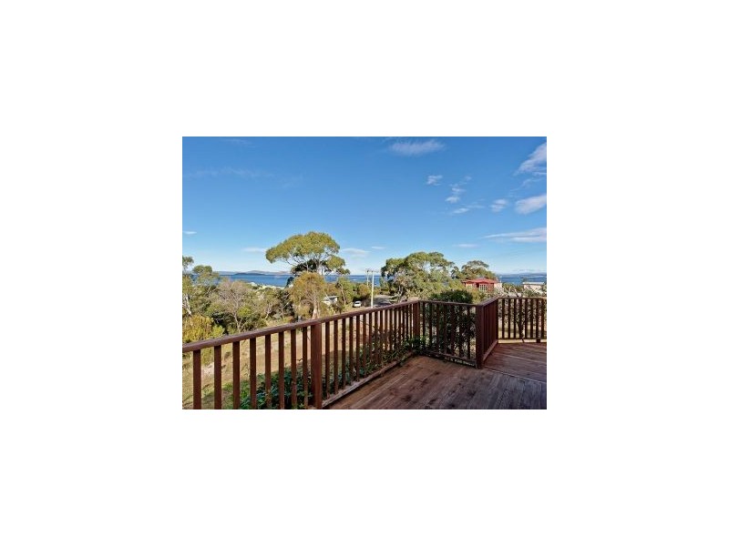 33 Ridge Road, Dodges Ferry TAS 7173