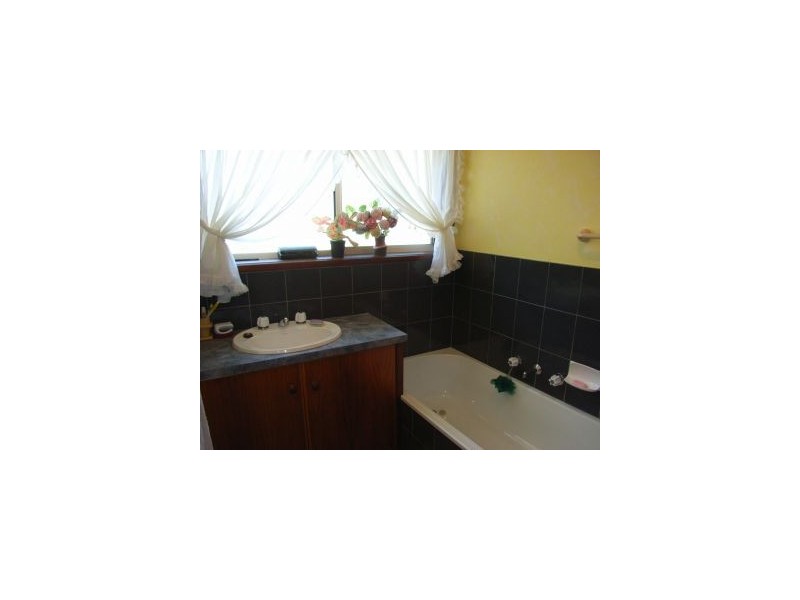 2 Meethenar, Carlton TAS 7173