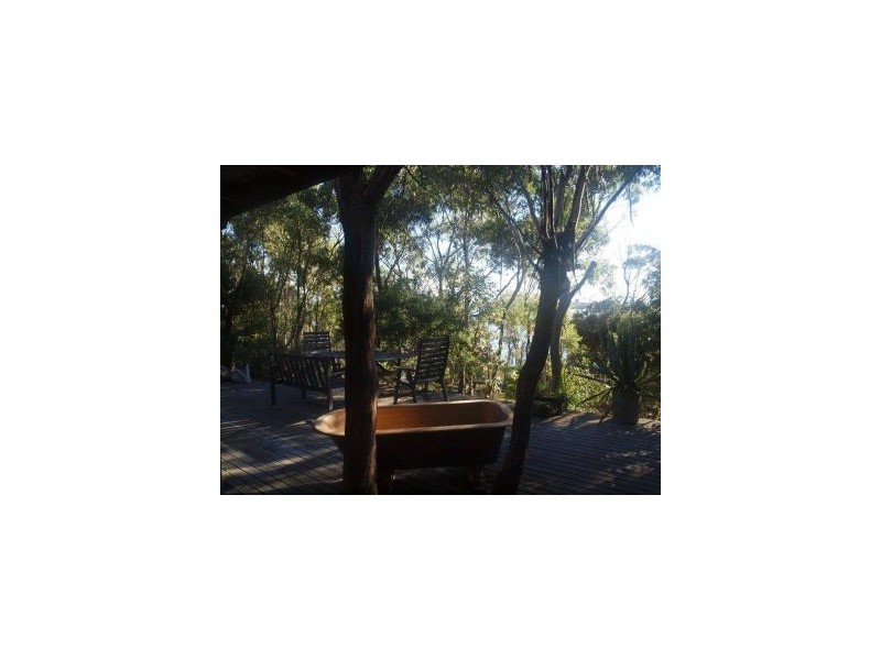 382 Sommers Bay Rd, Murdunna TAS 7178