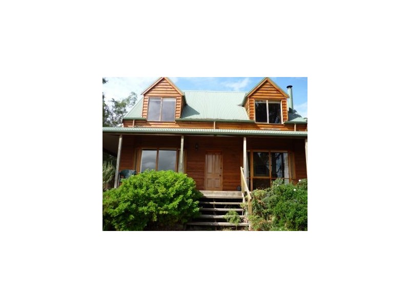 33 Lagoon Road, White Beach TAS 7184