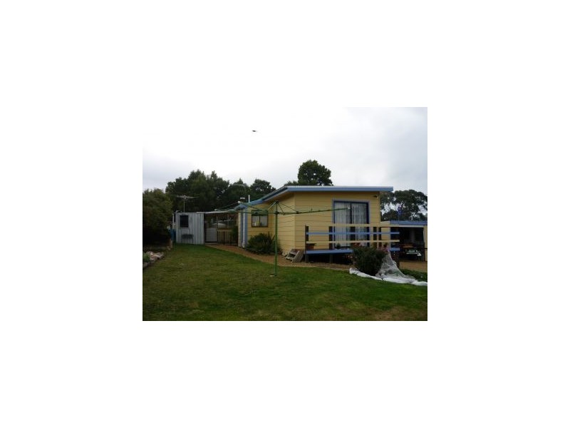 2 Blackwood Court, White Beach TAS 7184