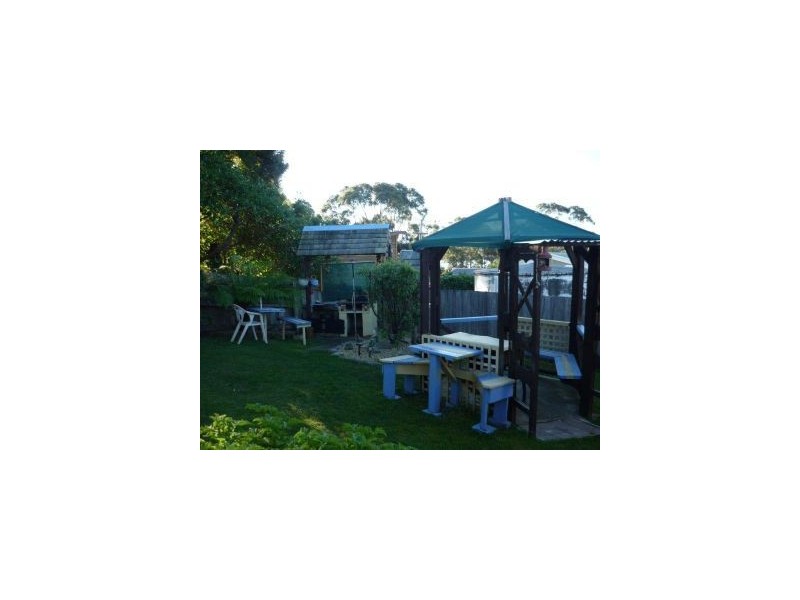 2 Blackwood Court, White Beach TAS 7184