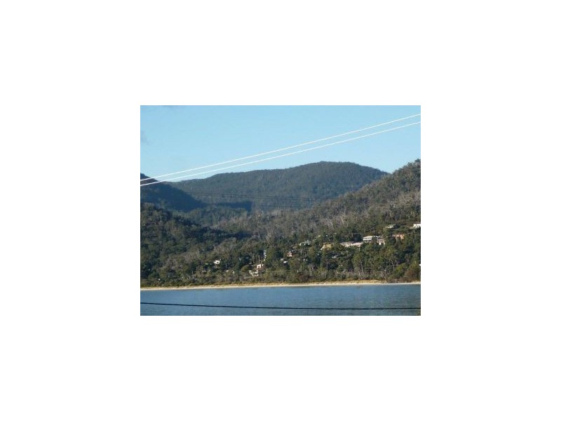 2 Blackwood Court, White Beach TAS 7184