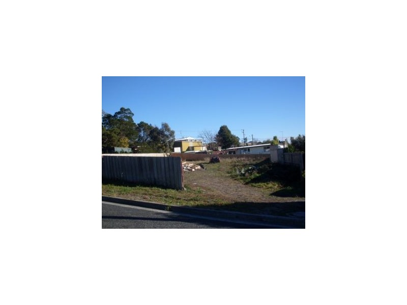 16  Bryant  Street, Midway Point TAS 7171