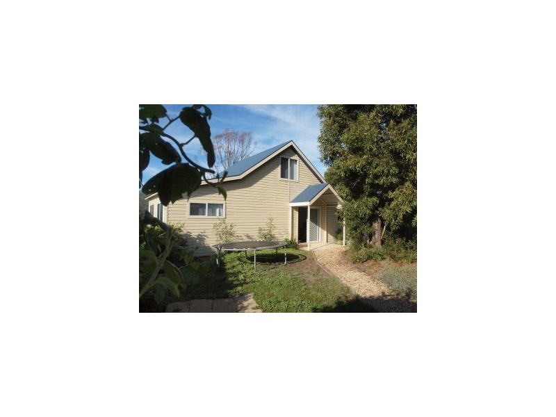 11 Blackwood Court, White Beach TAS 7184