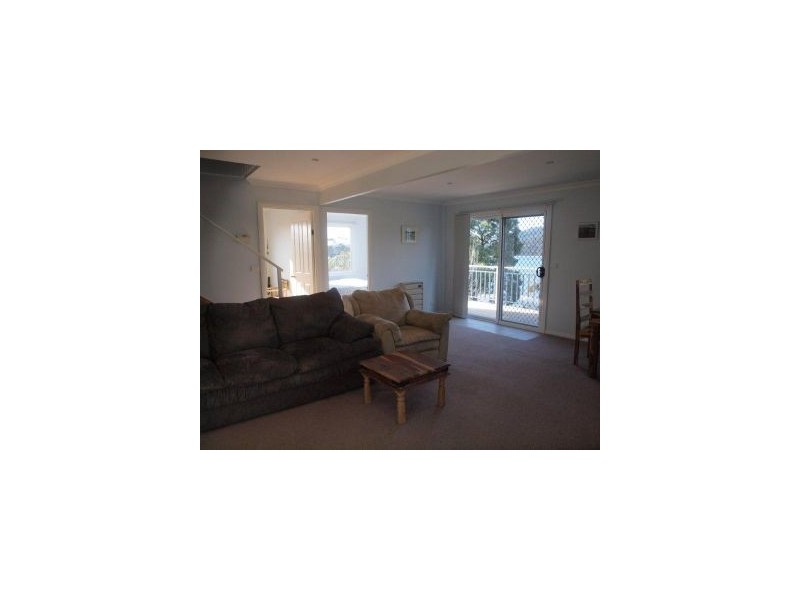11 Blackwood Court, White Beach TAS 7184