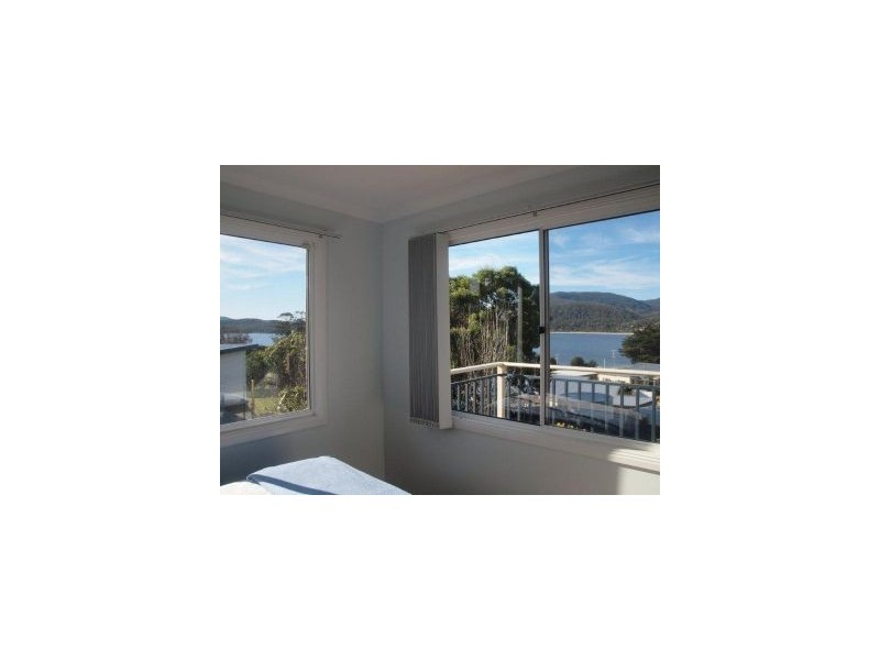 11 Blackwood Court, White Beach TAS 7184