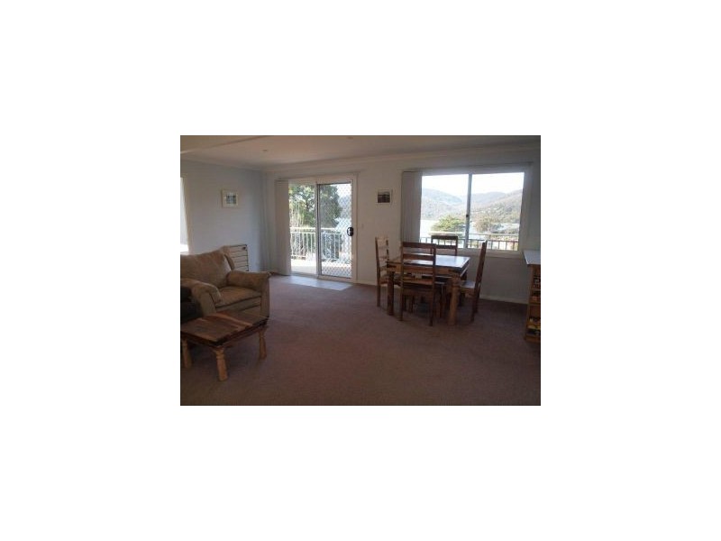 11 Blackwood Court, White Beach TAS 7184