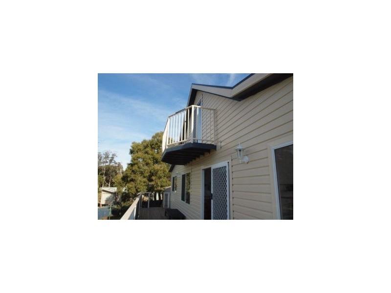 11 Blackwood Court, White Beach TAS 7184
