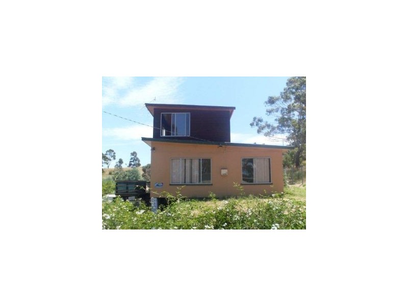 7 Oak Street, Primrose Sands TAS 7173