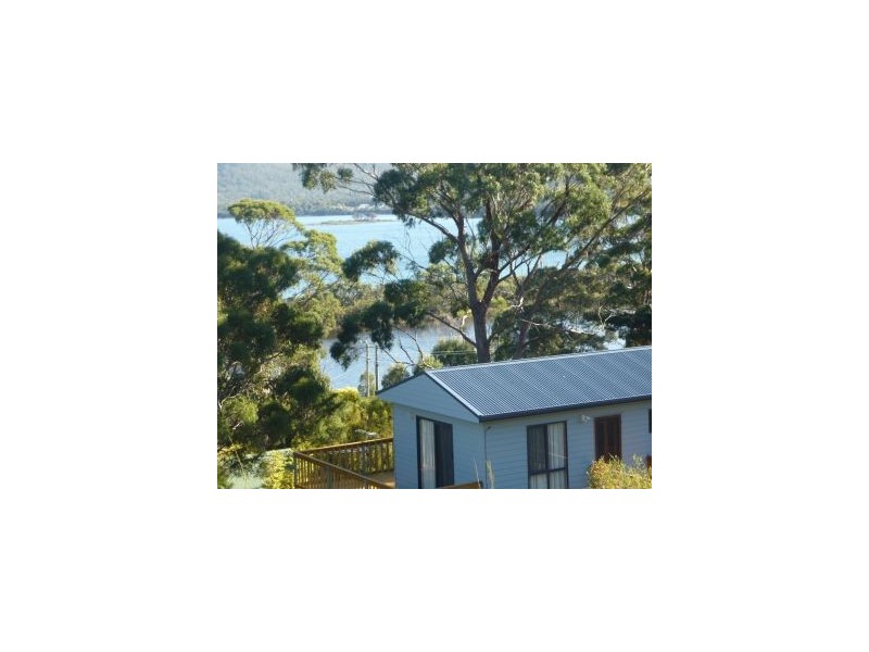 50 Lagoon Road, White Beach TAS 7184