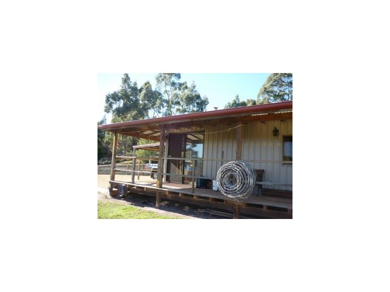 50 Lagoon Road, White Beach TAS 7184
