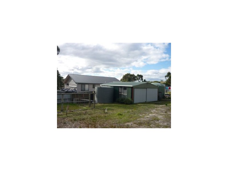 28 Skeggs Ave, White Beach TAS 7184