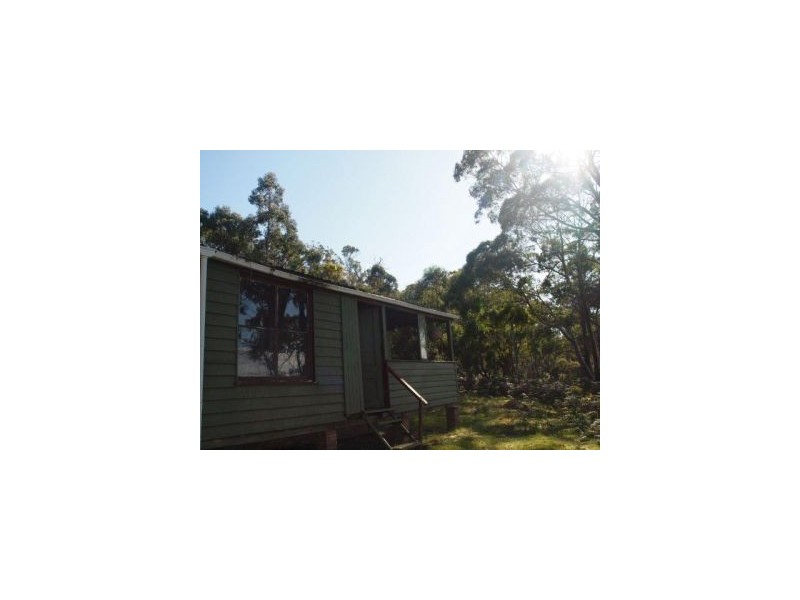 335 Bay Rd, Boomer Bay TAS 7177