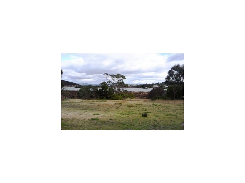 16 Colleen Crescent, Primrose Sands TAS 7173