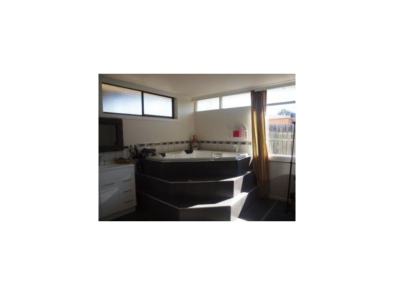 29 Esplanade, Dunalley TAS 7177