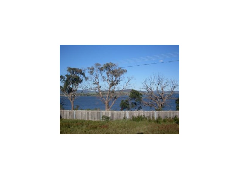 28 Lake Vue Parade, Midway Point TAS 7171