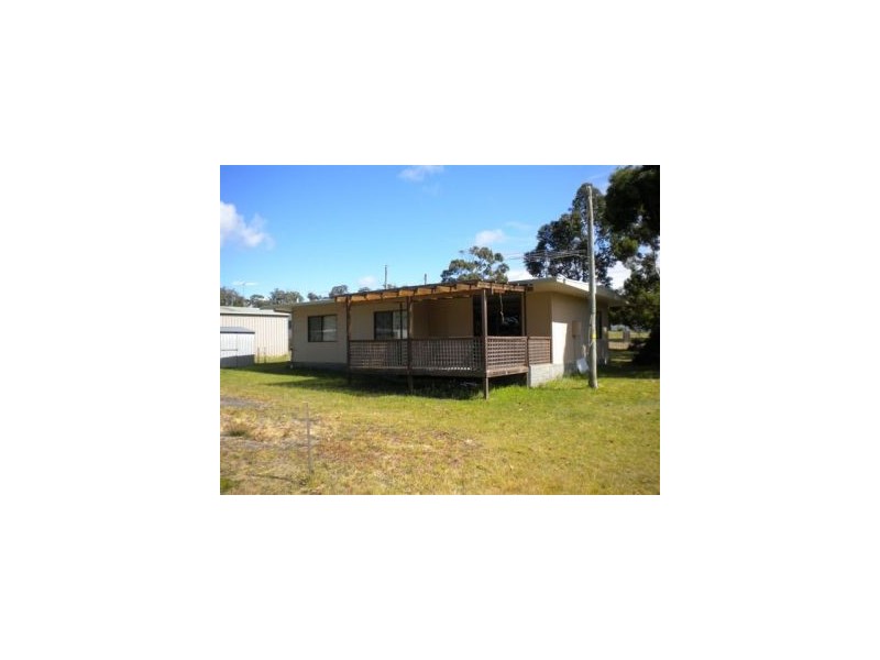 8 Clifford Street, Saltwater River TAS 7186