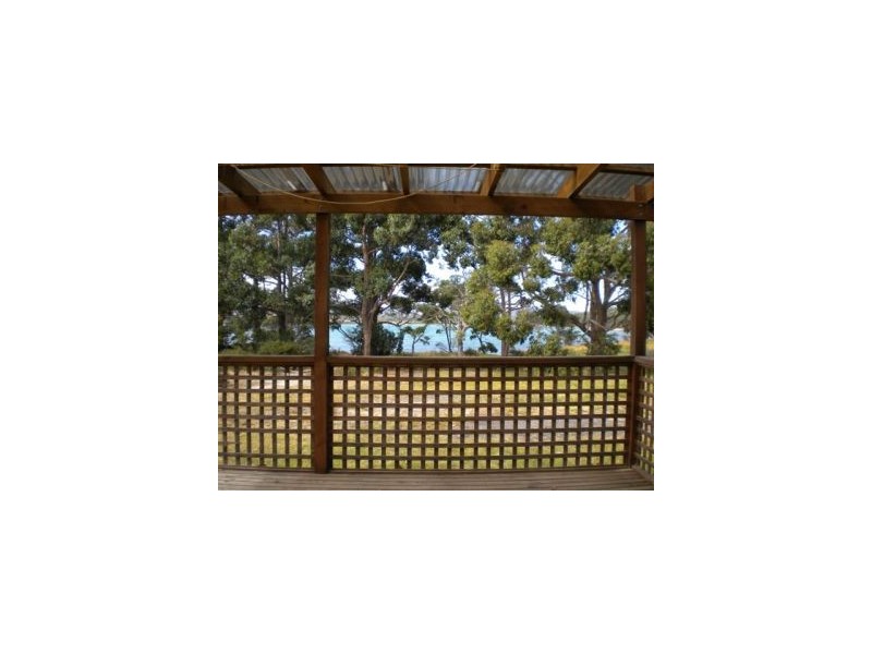 8 Clifford Street, Saltwater River TAS 7186