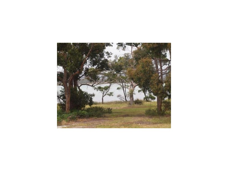 8 Clifford Street, Saltwater River TAS 7186