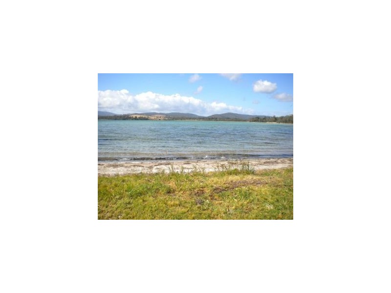 8 Clifford Street, Saltwater River TAS 7186